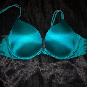 Victoria’s Secret Very Sexy Push Up Bra 34C